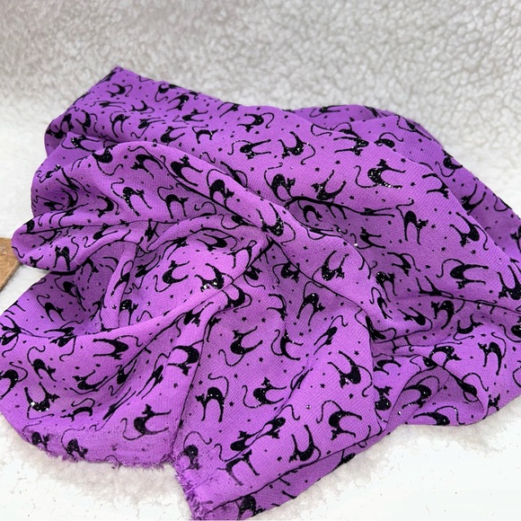 Halloween Fabric sheer purple glittery diamond scaredy cat 56" x 46" - Picture 3 of 6